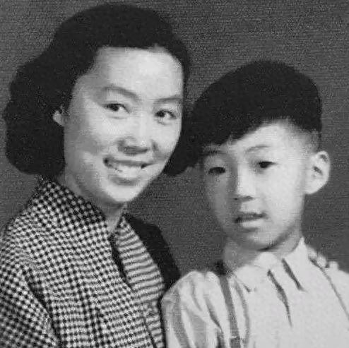 九游体育-史铁生:有过我的车辙的地方也都有过母亲的脚印
